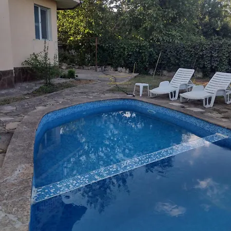 Plamena Affittacamere 3*