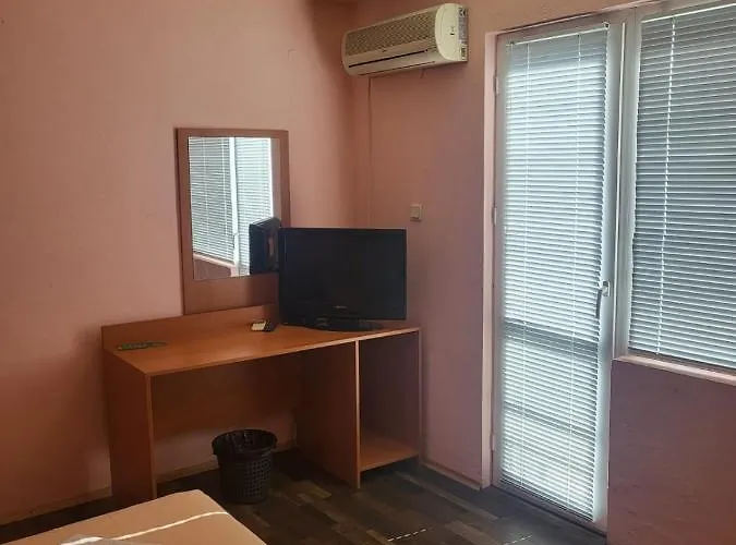 Къща за гости Plamena 3*