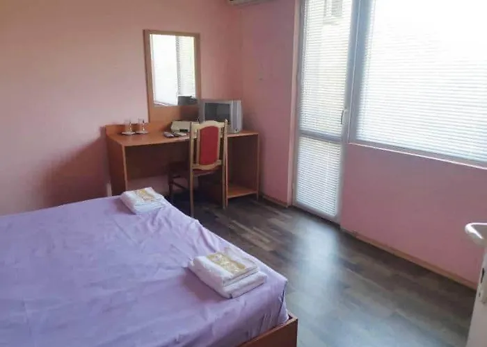 Plamena Къща за гости Крапец