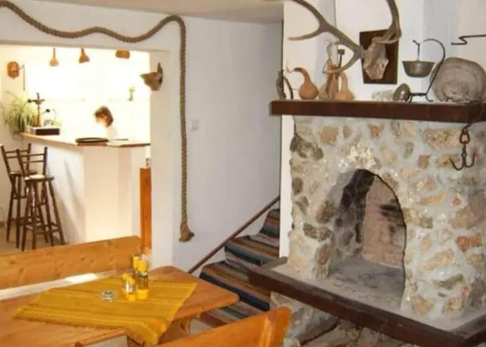 Къща за гости Plamena Крапец