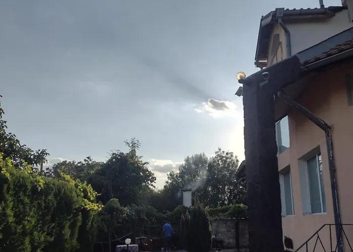 Къща за гости Plamena